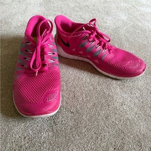Nike Women's Vibrant Pink Athletic Shoes